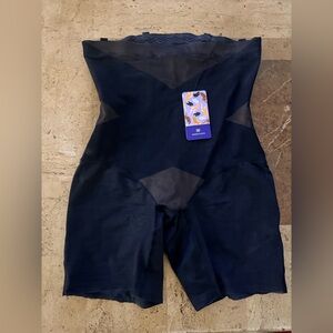 NWT Honeylove Large Body Corps Black Shapewear Bodysuit

LOT C3